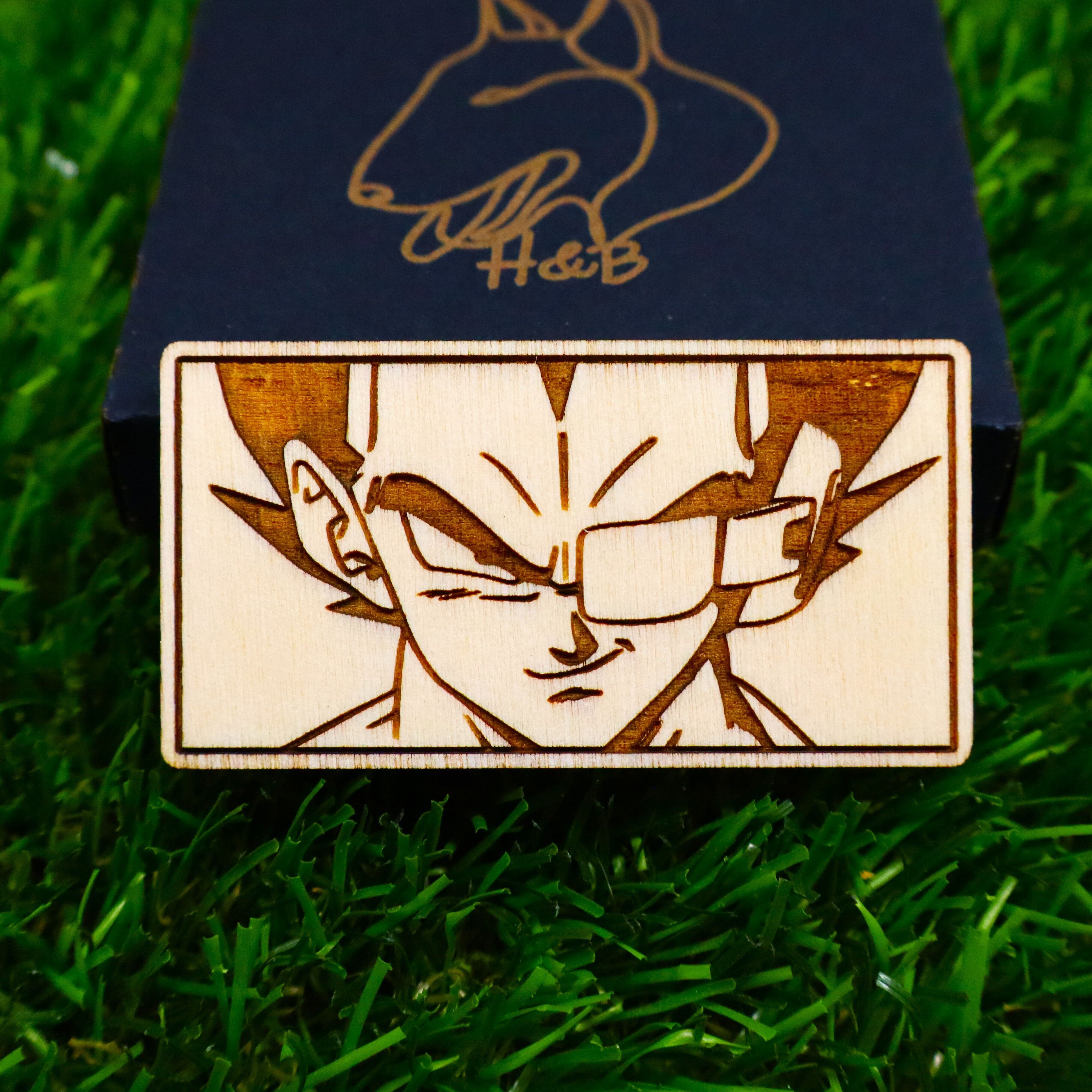 Vegeta Power Scouter Magnet – Dragon Ball Holz-Sammlerstück