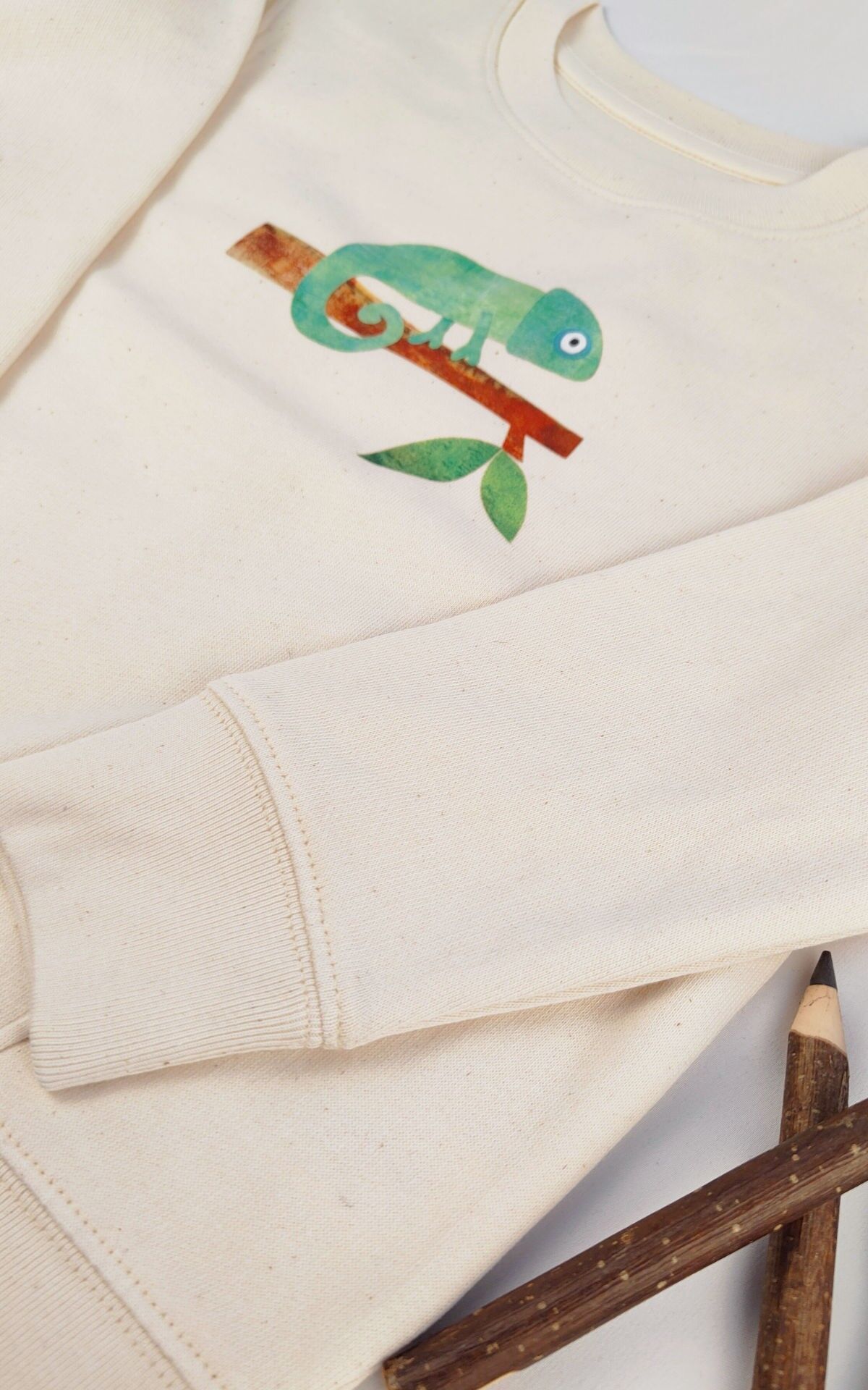 Maglione in cotone biologico per bambini Meladi - Camaleonte su bianco naturale