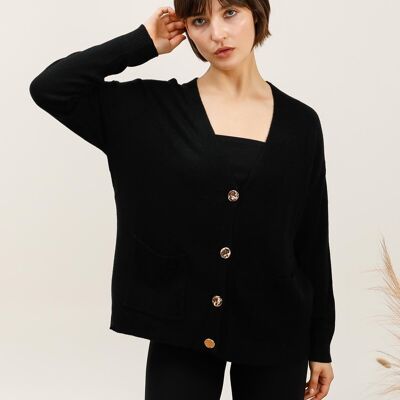 Buttoned Knit Vest – Simplicity & Elegance