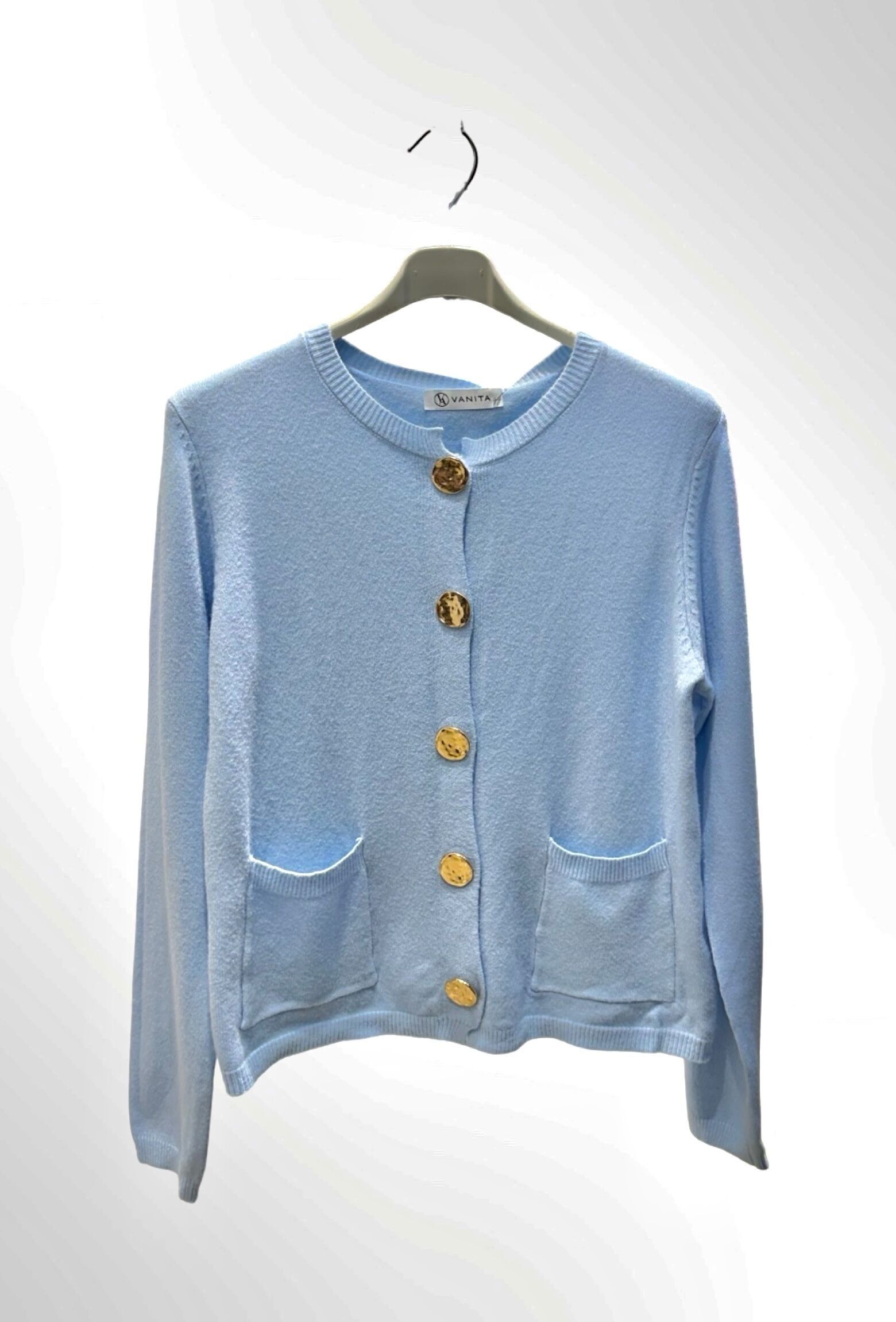 Cárdigan negro elegante con grandes botones dorados - VA856