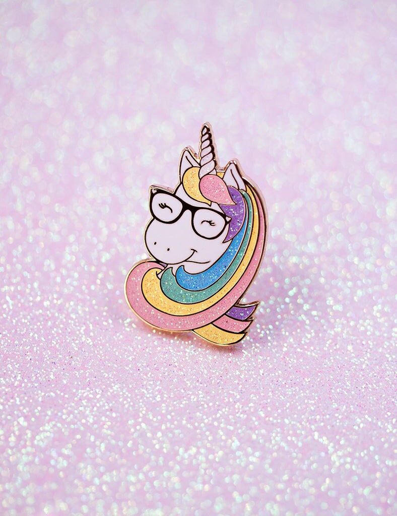 Pins licorne geek pailleté | licorne arc-en-ciel avec lunettes mignonnes | badge kawaii licorne magique étincelante et brillante, cadeau pour elle pour lui