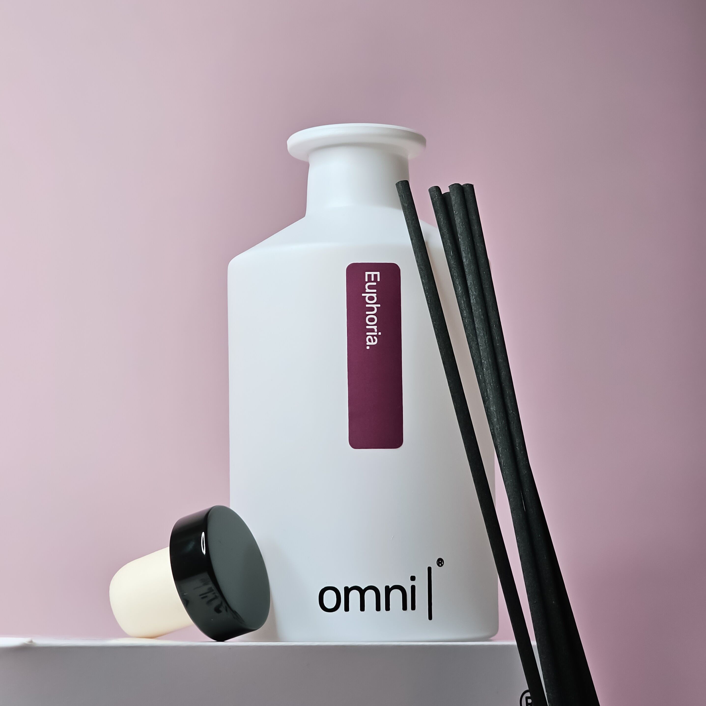 Euphoria Reed Diffuser - 200ml - Chamomile, Pink Pepper + Cashmere