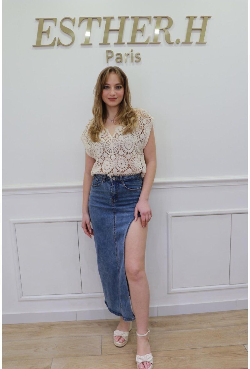 CROCHETED TOP