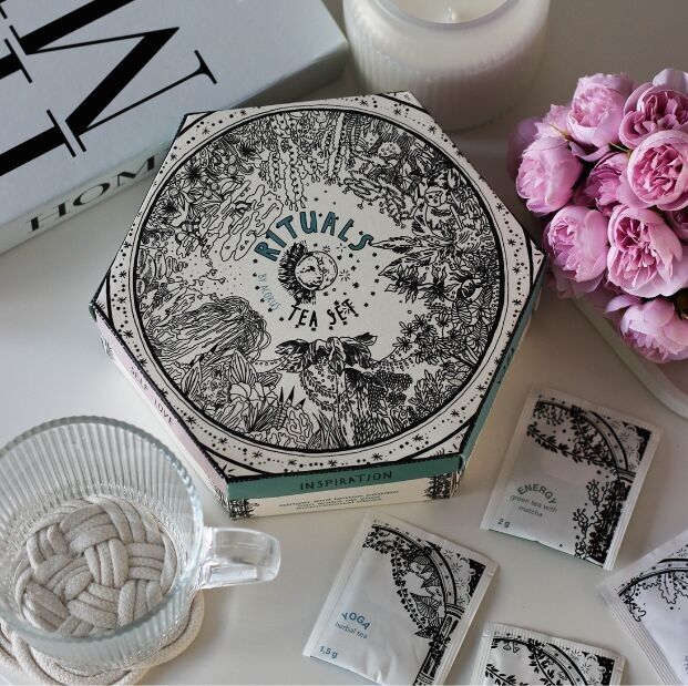 Coffret cadeau de thés Rituals – 6 saveurs différentes, 60 sachets de thé au total – thés aux herbes, thés verts et thés aux fruits