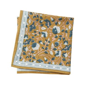 Foulard imprimé “fleurs indiennes” Tamaris Ocre 1