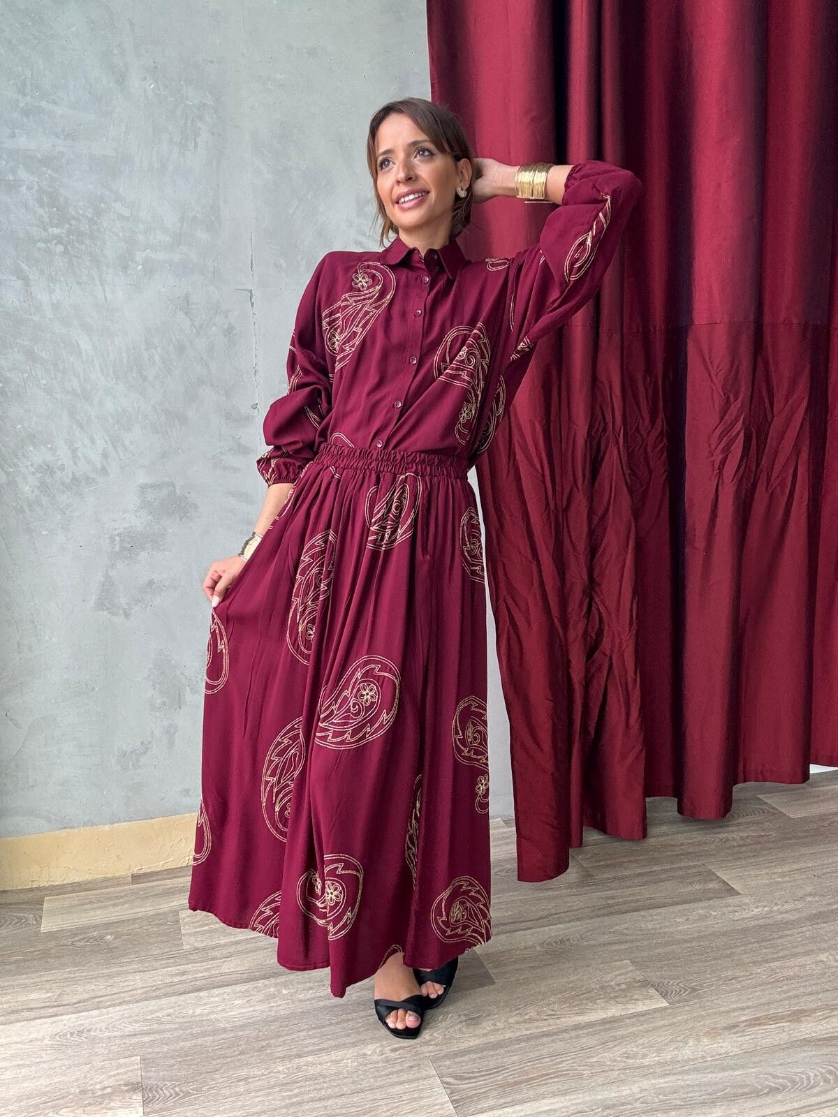 Loose Shirt & Matching Long Skirt Set with Pockets in Burgundy