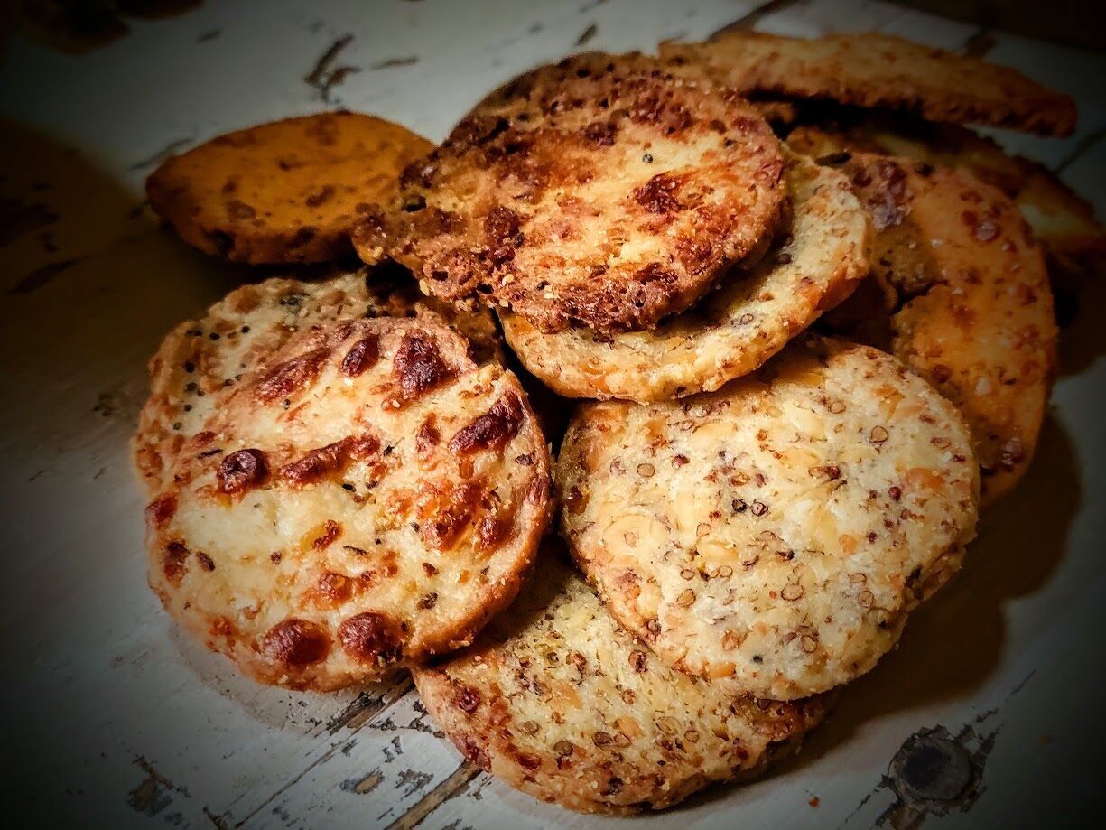 La Tuile apéro - Véritable gâteaux apéritif maison - Barquette de 100g