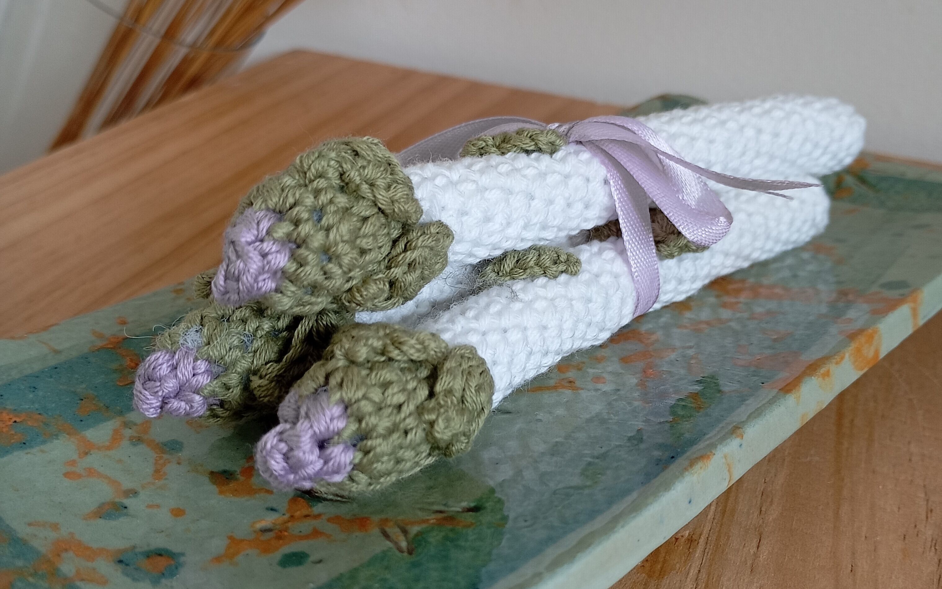 Mazzo di asparagi per giocare al tea party