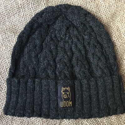 Fitted Cable Knit Hat – Charcoal