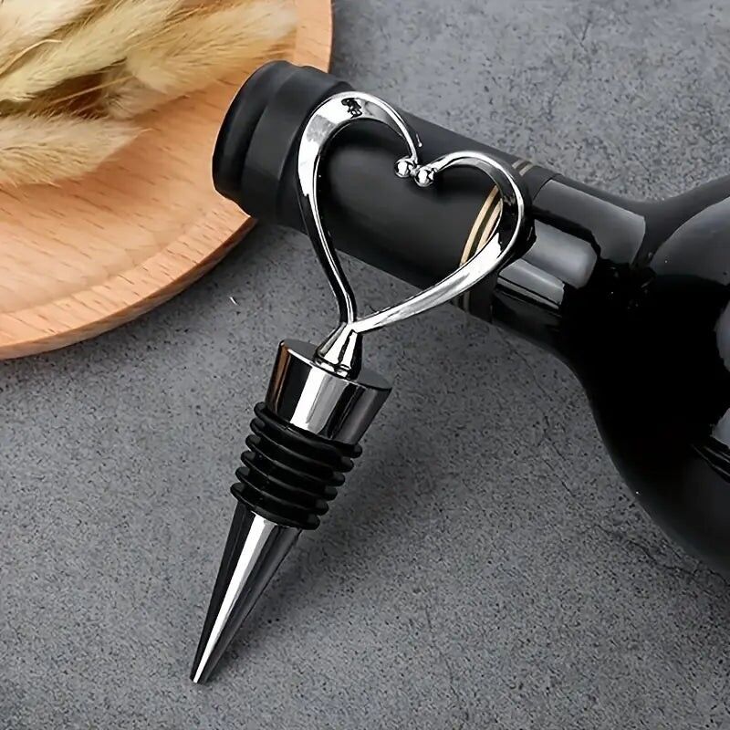 1pc Elegant Heart-Shaped Red Wine Stopper