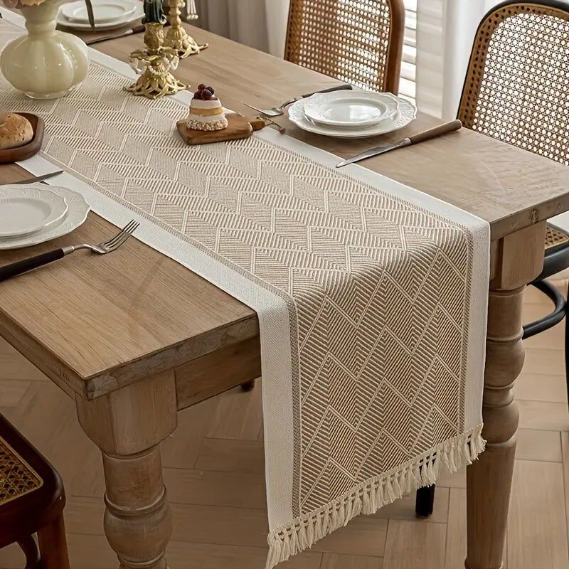 1 pezzo di tovaglia intrecciata a righe beige con nappe e frange