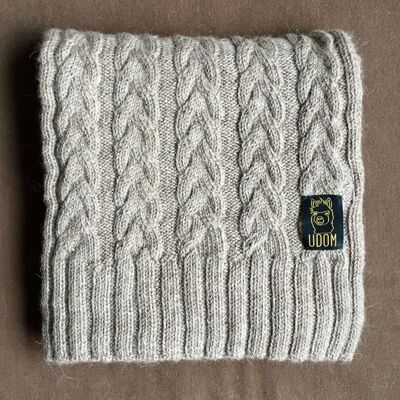 Écharpe en tricot torsadé – Beige