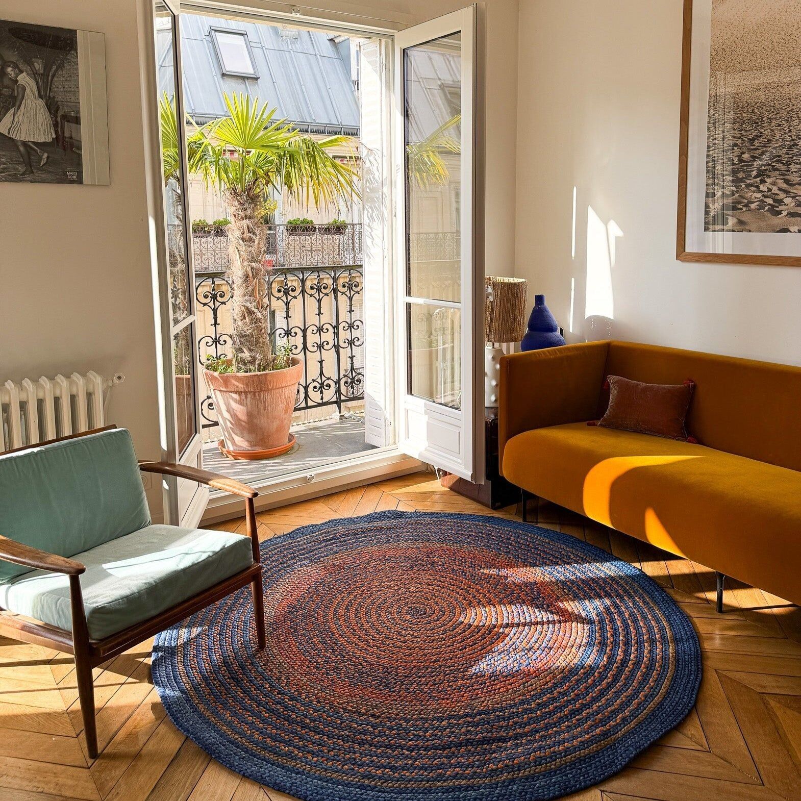 Blue and orange round rug – 180 cm