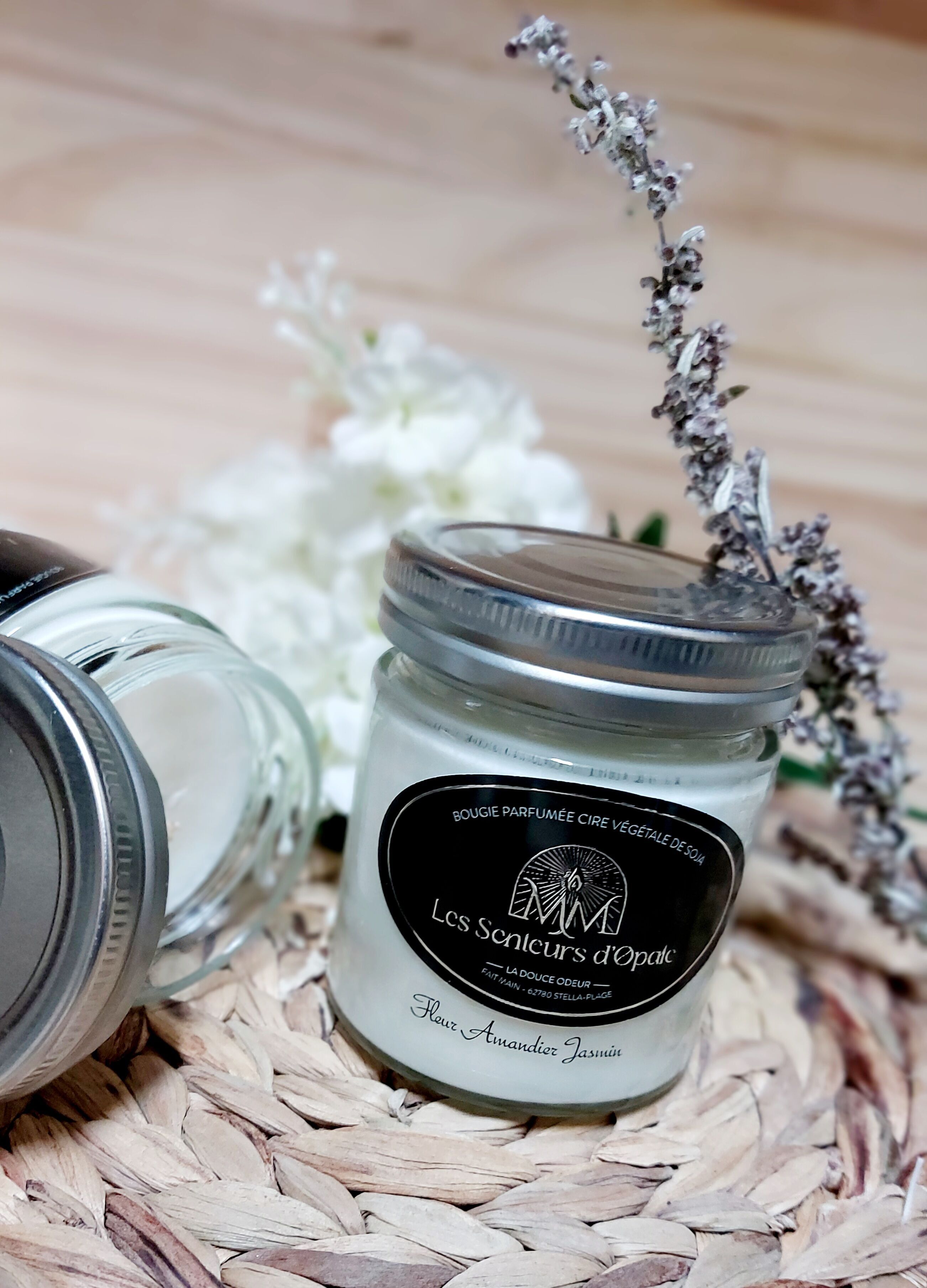 Scented candle made from vegetable wax SOYA - ALMOND FLOWER JASMINE (150gr)