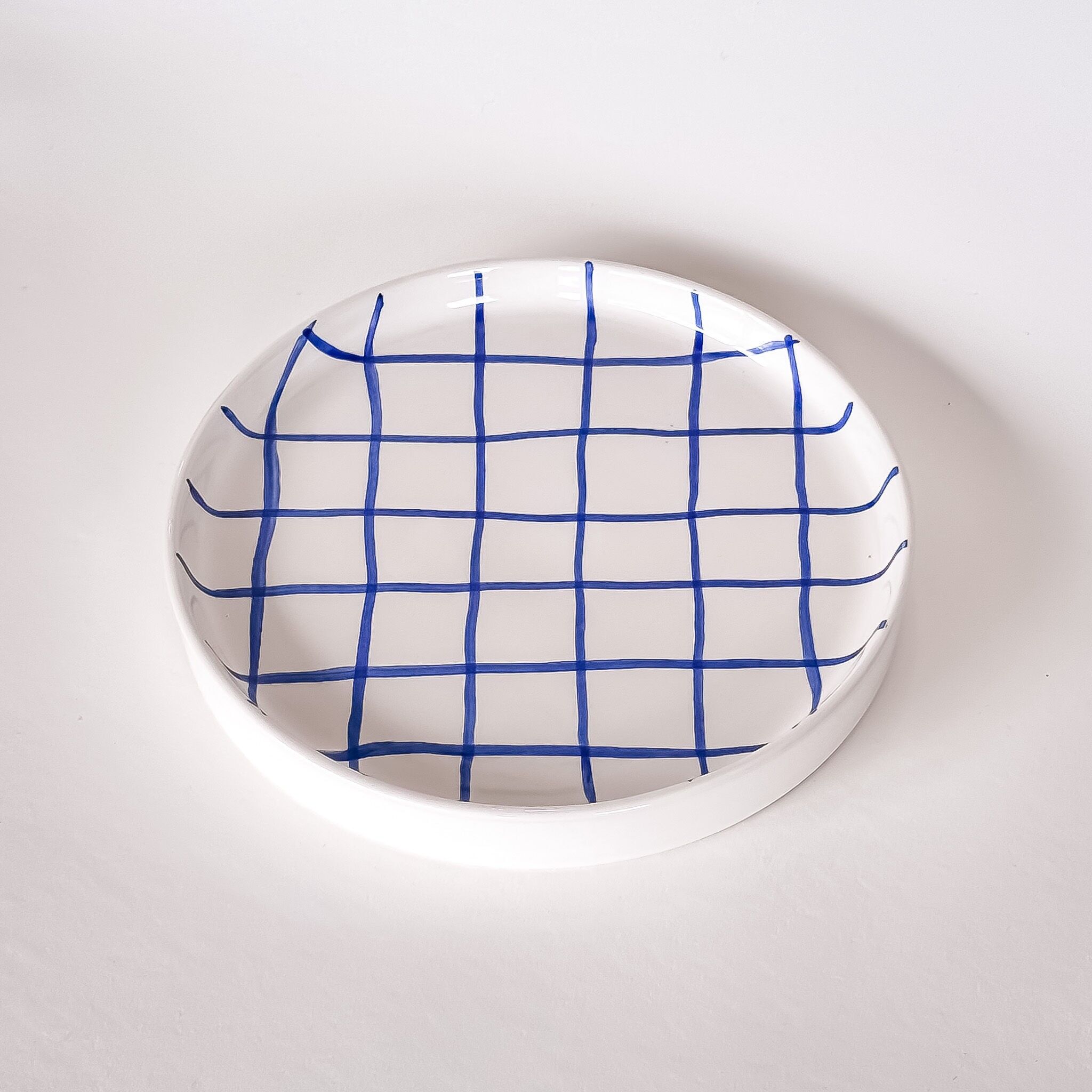 Piatto - quadretti blu - dipinto a mano