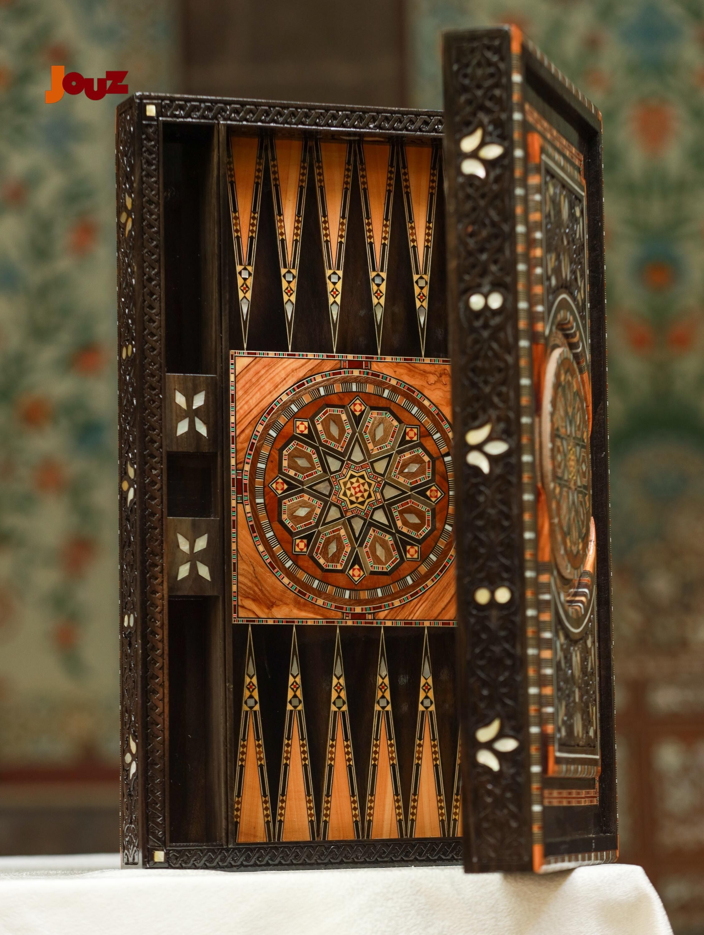 Luxury Backgammon Masterpiece – Exclusive One-of-a-Kind Collector's Set, Handcrafted High-End Board with Mother of Pearl Inlay