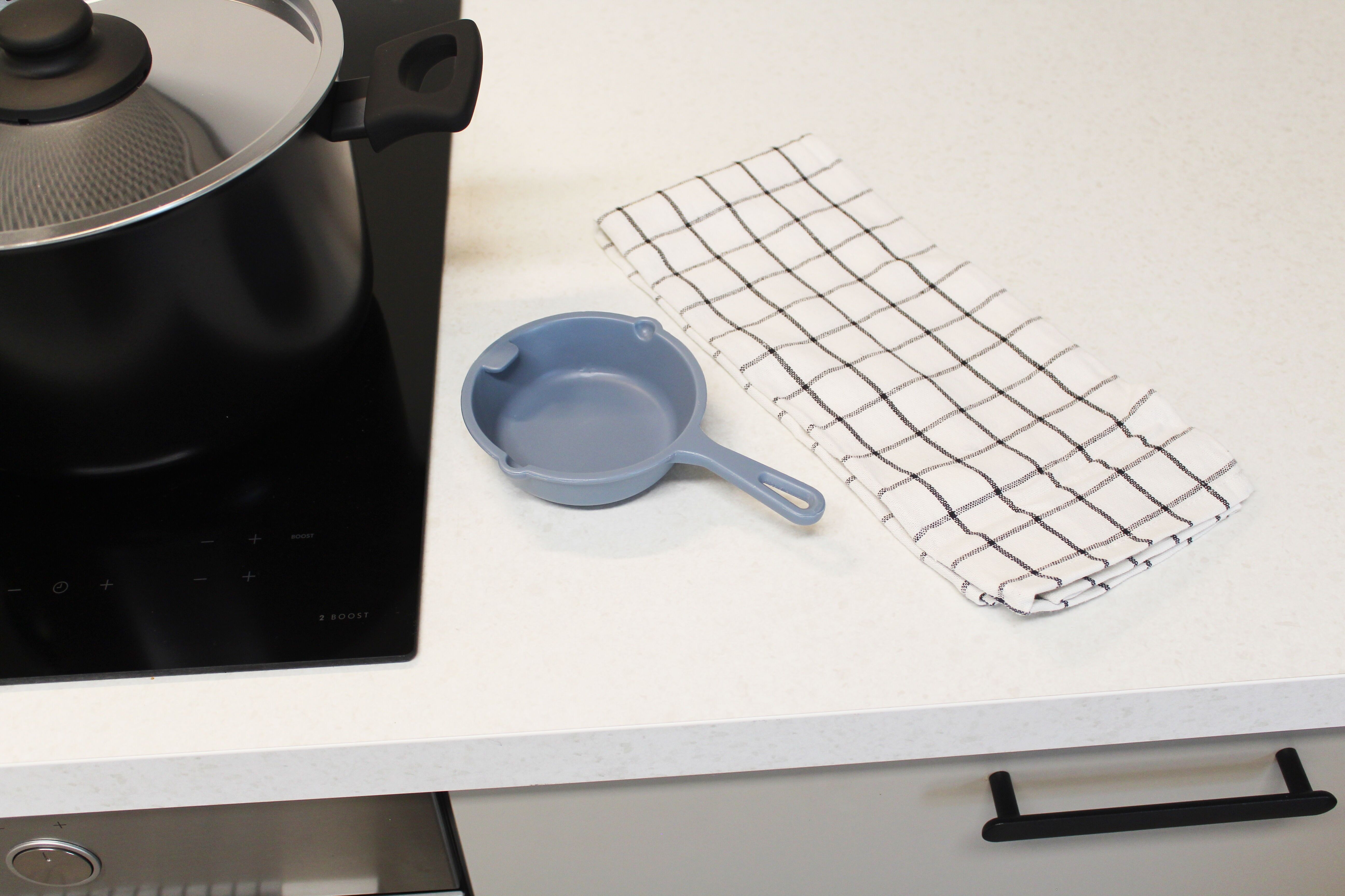 Porta cucchiaio per piccola padella