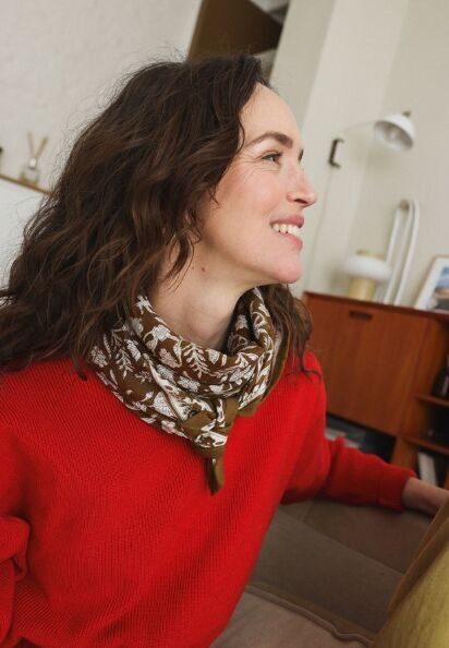 Calcutta Olive Adult Scarf