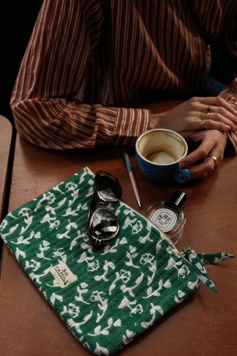 grande tasca di abete di Mumbai