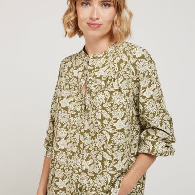 LAZARE - Blusa floral a juego con el vestido ROSA. Tejido fluido 75% poliéster, 20% viscosa, 5% elastano. Cuello oficial, solapa abotonada, puños fruncidos. Colores verde, negro, marrón.