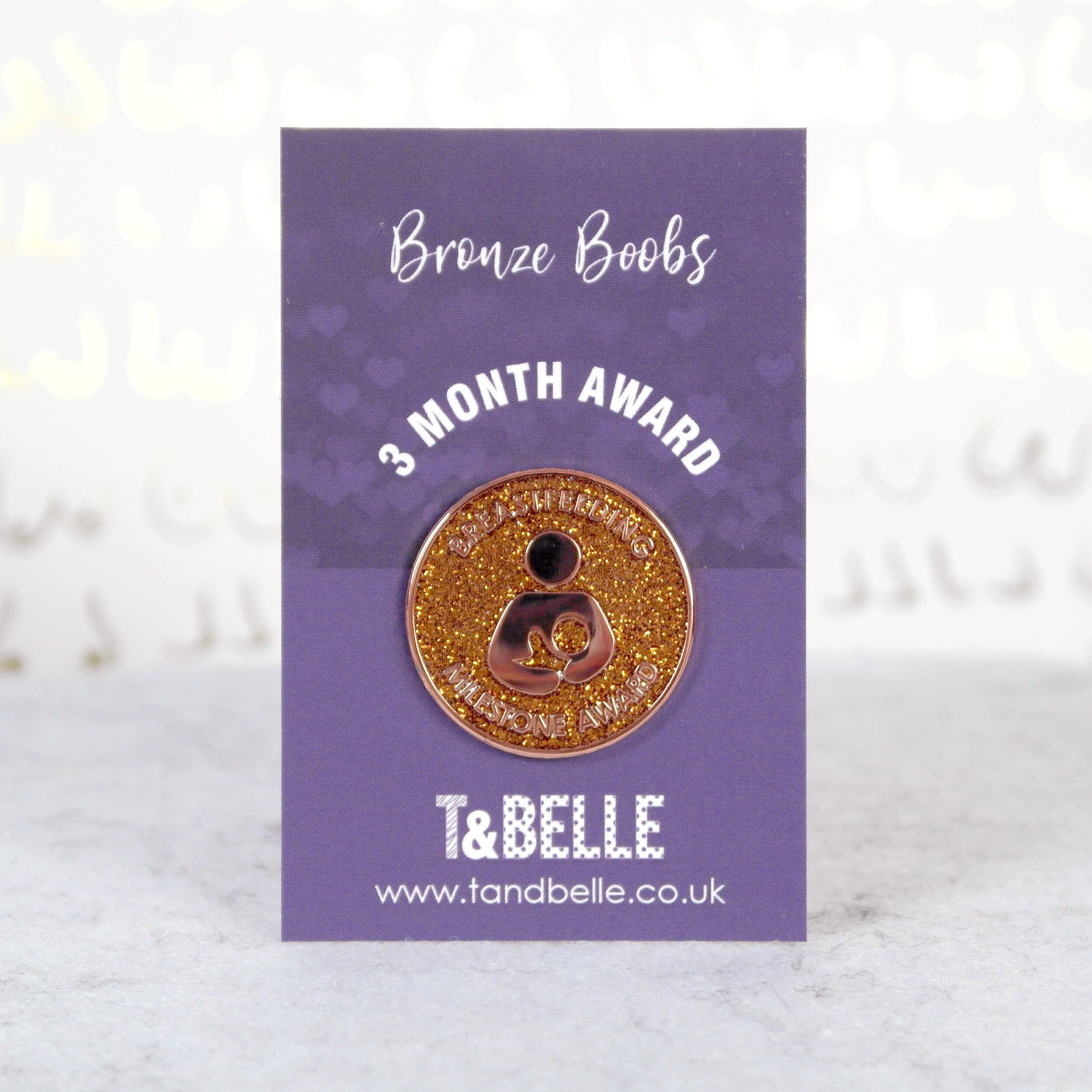 Seins en bronze - Épingle de récompense pour le 3e mois d'allaitement
