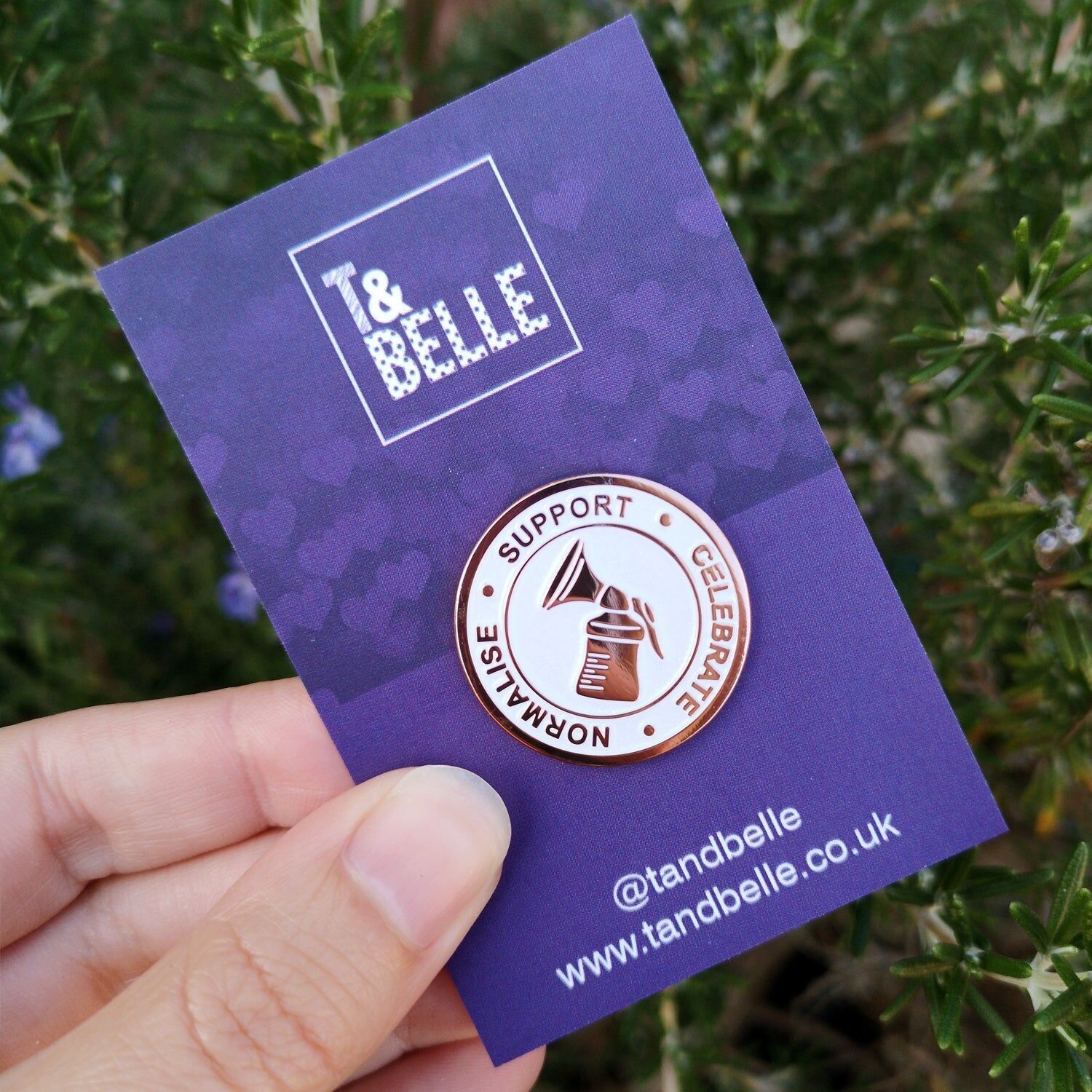 Pin's en émail pour soutenir, célébrer, normaliser, tirer son lait et allaitement - Or rose et perle