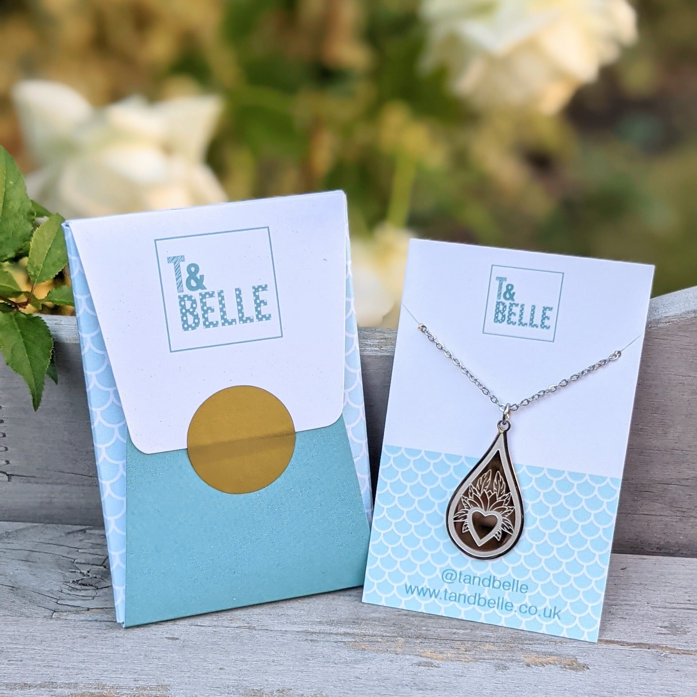 Collier en acier poli « Allaitement » en or liquide, « Croissance liquide », « Amour liquide »