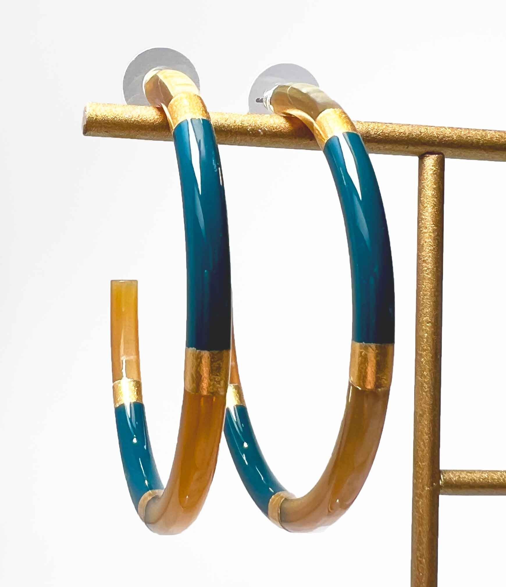 Orecchini a cerchio in vero corno e foglia d'oro - Duck Blue