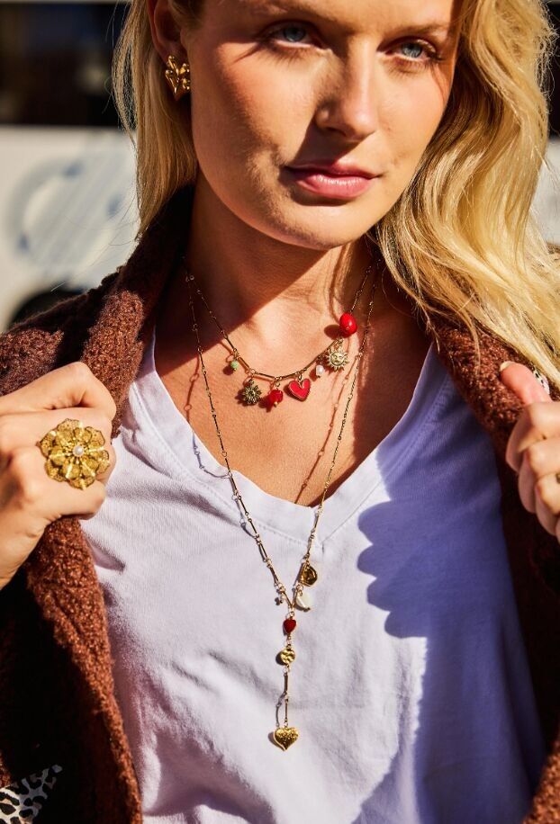 Collana in acciaio inossidabile placcato oro con ciondoli a forma di cuore e perla