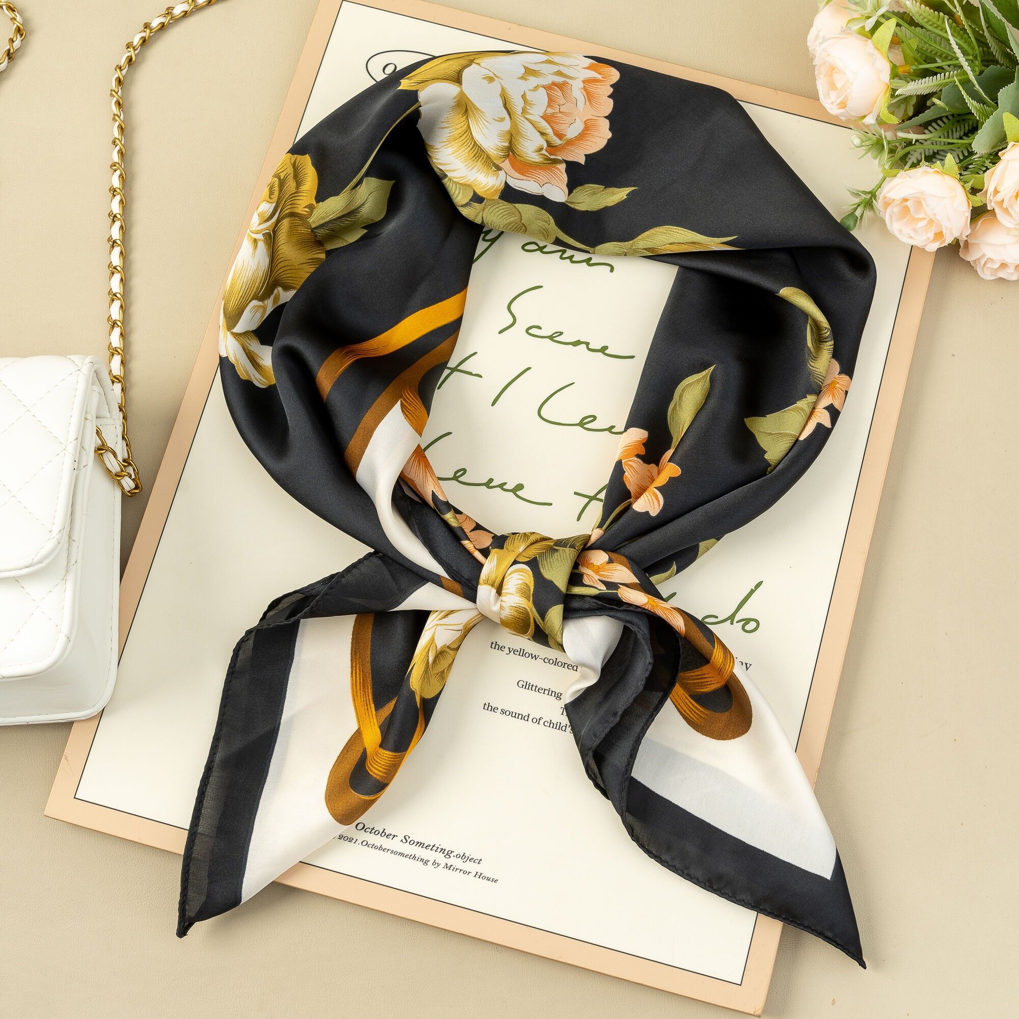 Quadratischer Schal 90 X 90 Polyester Blume Zeitlose Eleganz