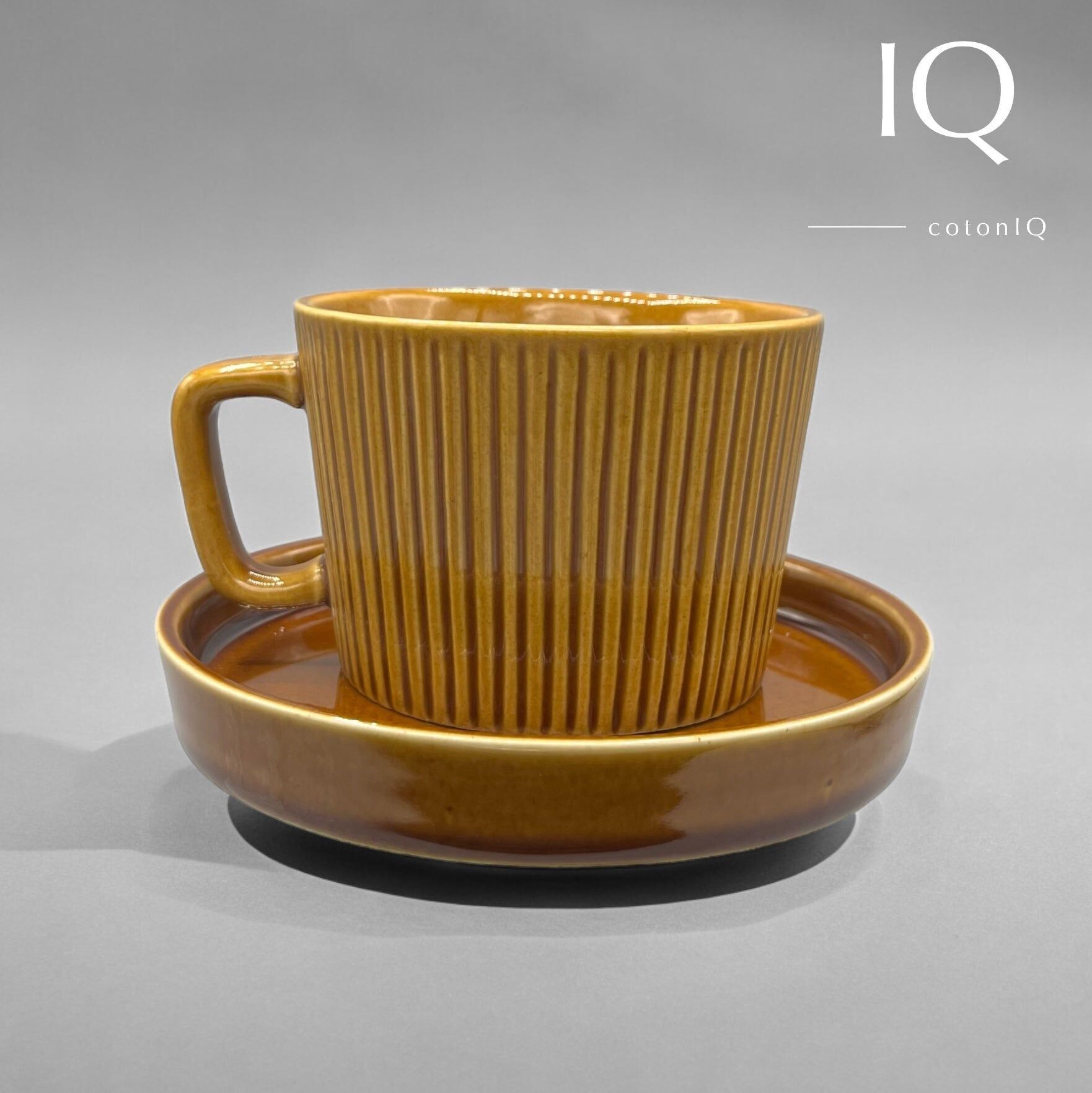 Ensemble de tasses en céramique – Design rétro à texture côtelée – Marron clair – 250 ml