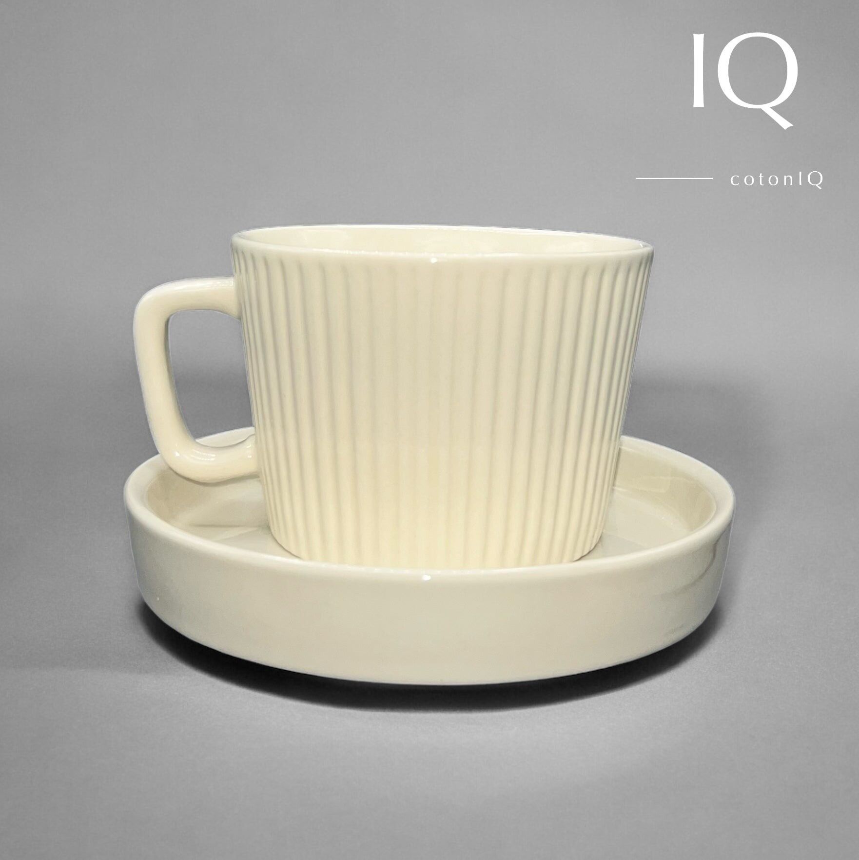Ensemble de tasses en céramique – Design rétro à texture côtelée – Blanc – 250 ml