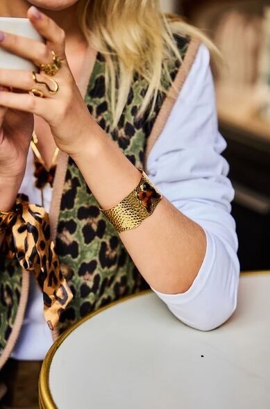 Bracciale rigido con farfalla in oro e resina – Acciaio inossidabile