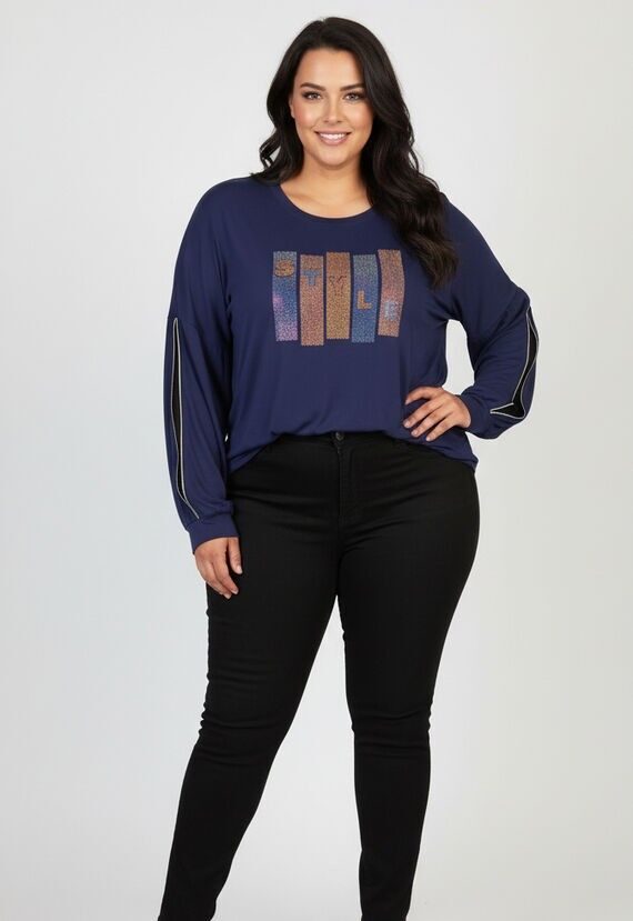 Blaues Strass-T-Shirt mit geschlitzten Ärmeln in Übergröße (C6603)