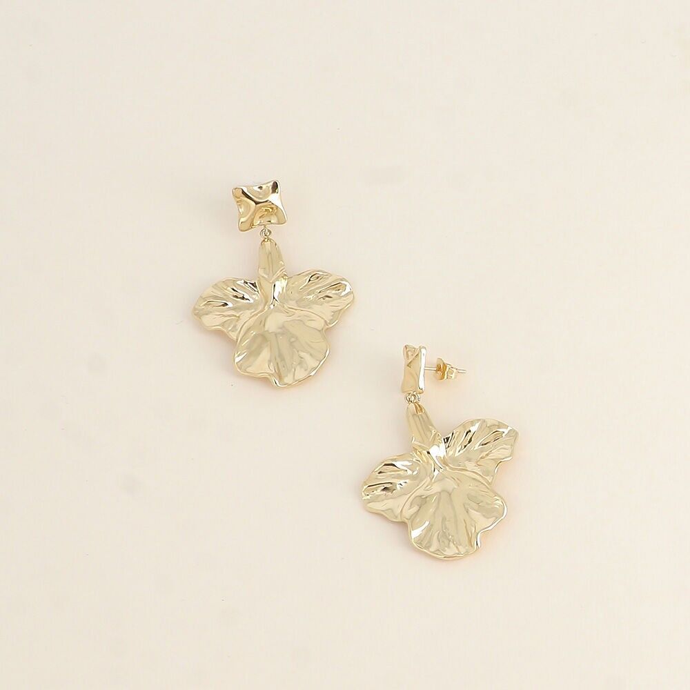 Dangling earrings - textured square and foliage