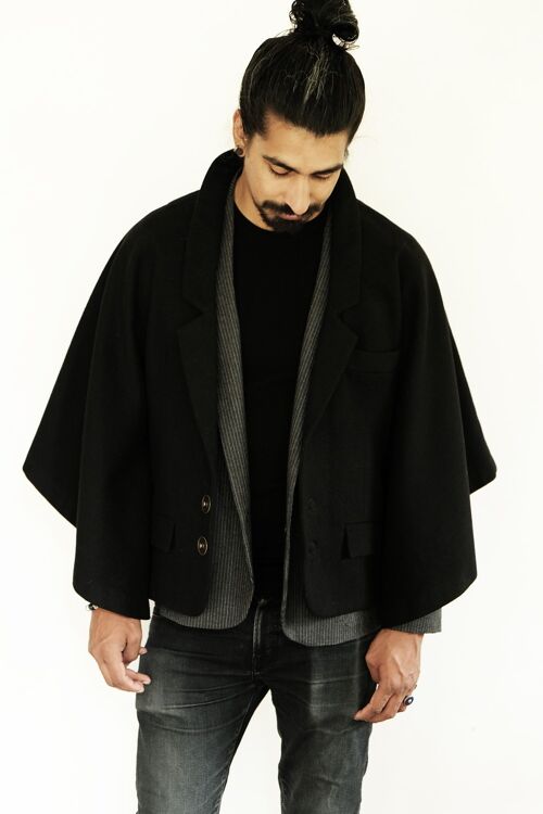Tailored cape coat ‘Charlie’ of black wool, package of 3
