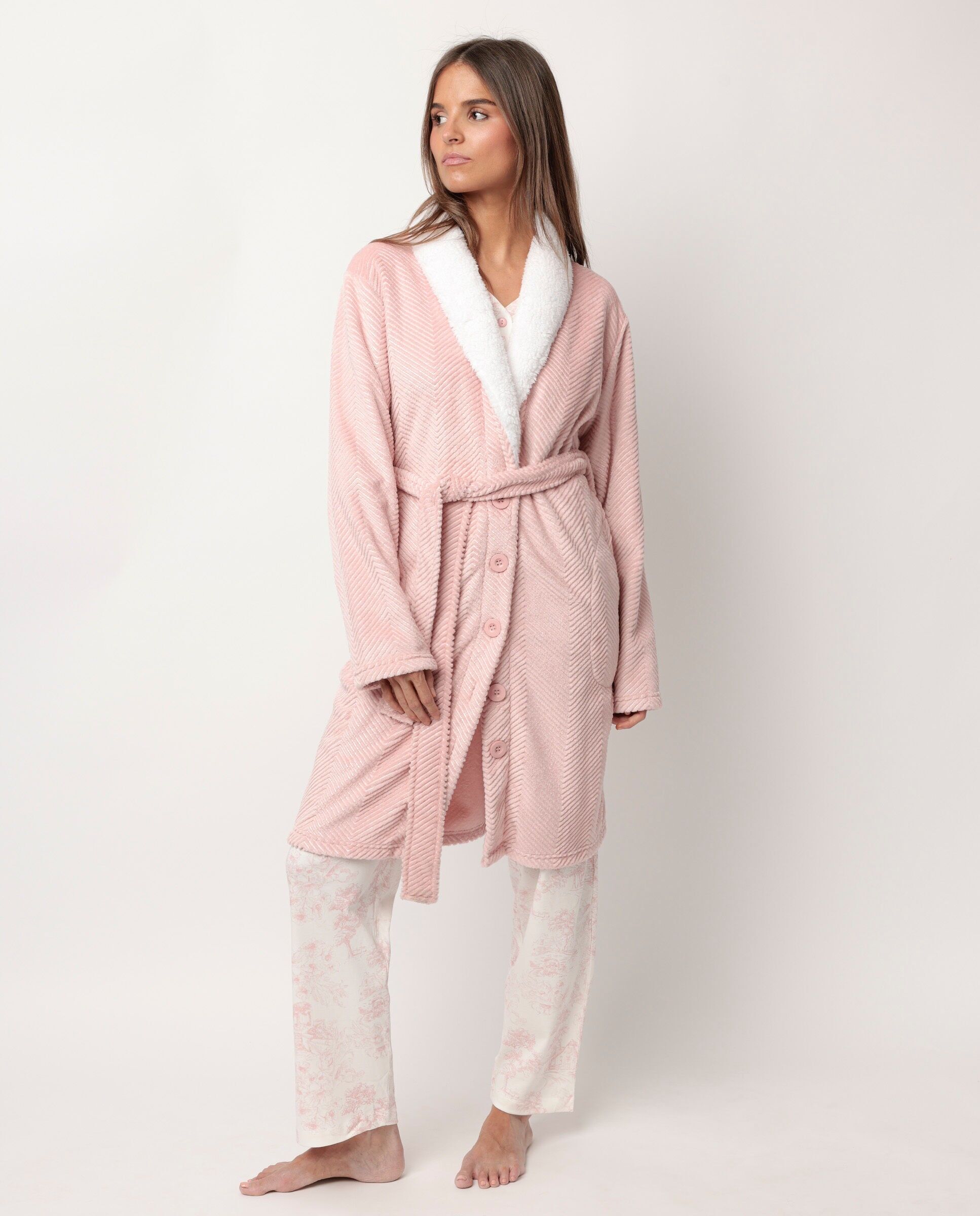 ADMAS CLASSIC Langärmliger, warmer Bademantel mit luxuriösen Blättern für...