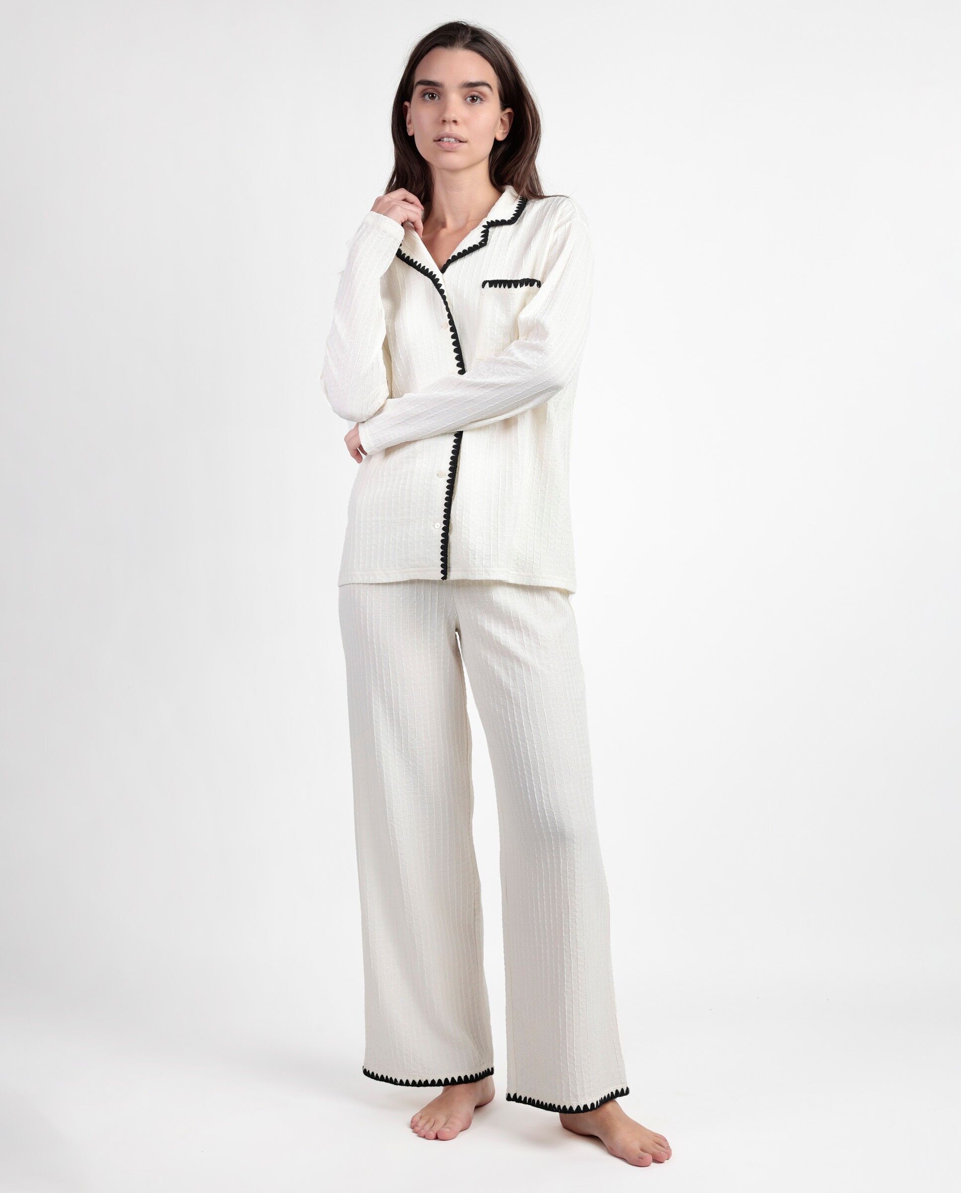 ADMAS LUXURY Damen-Pyjama mit langen Ärmeln und offenem Stich