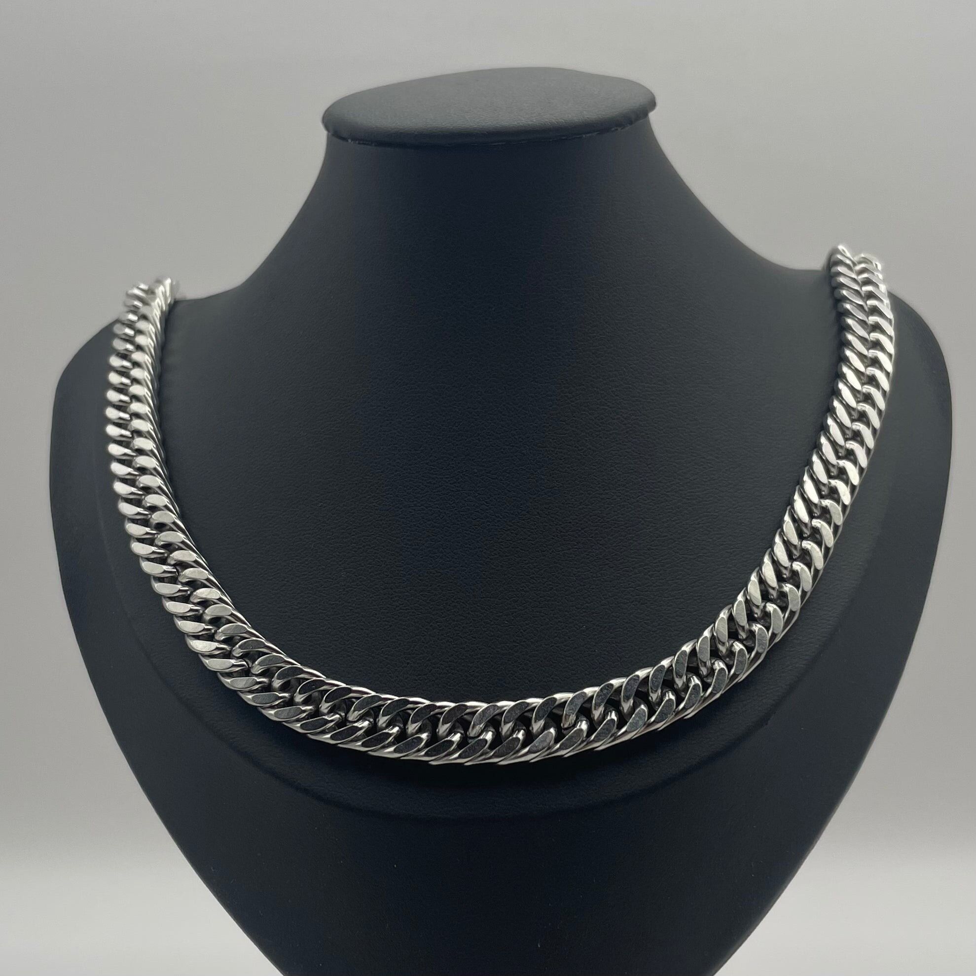 Collar de cadena - QUT™