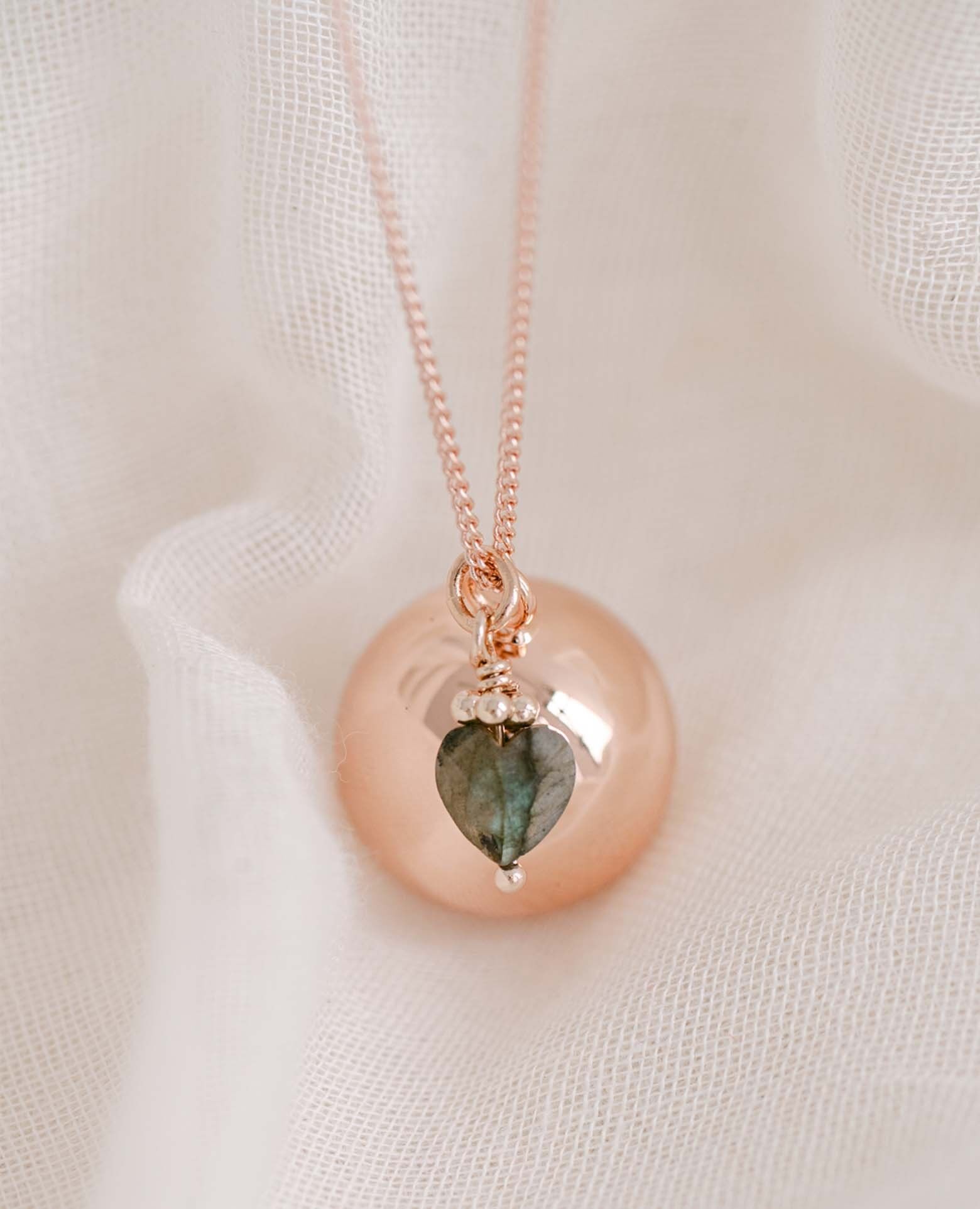 Suzanne Schwangerschaftsbola aus Roségold und Labradorit