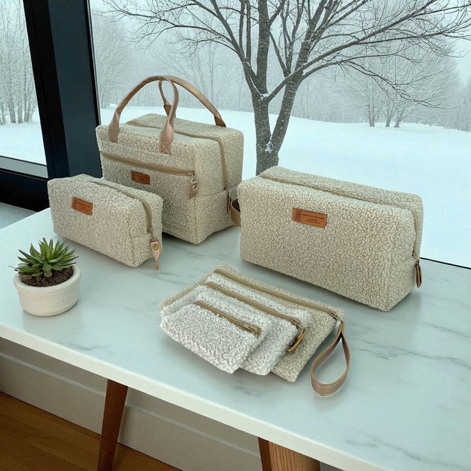 Pack 3 pochettes, 2 trousses & 1 vanity, "Bouclette" sable