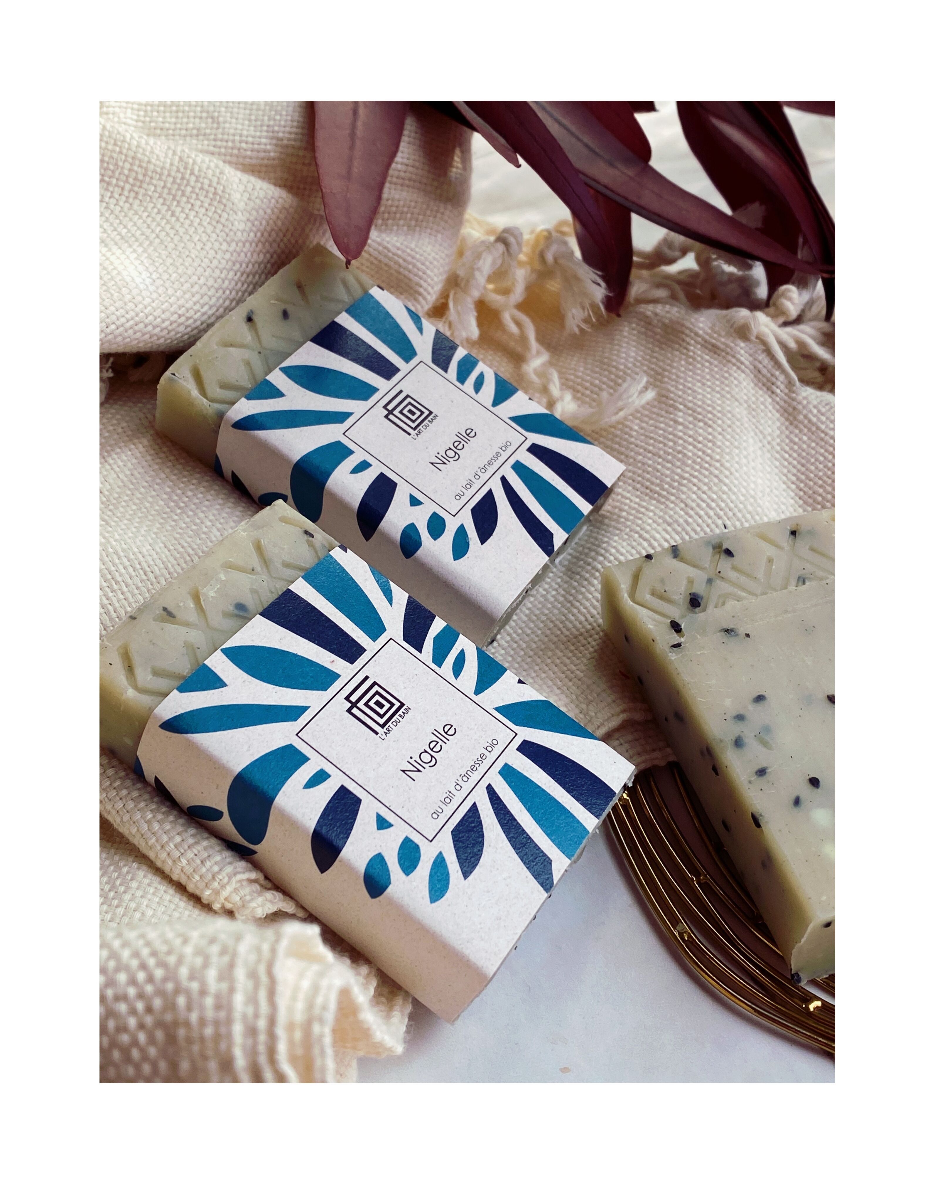 Savon Fleur de Nigelle au lait d'ânesse bio 80g