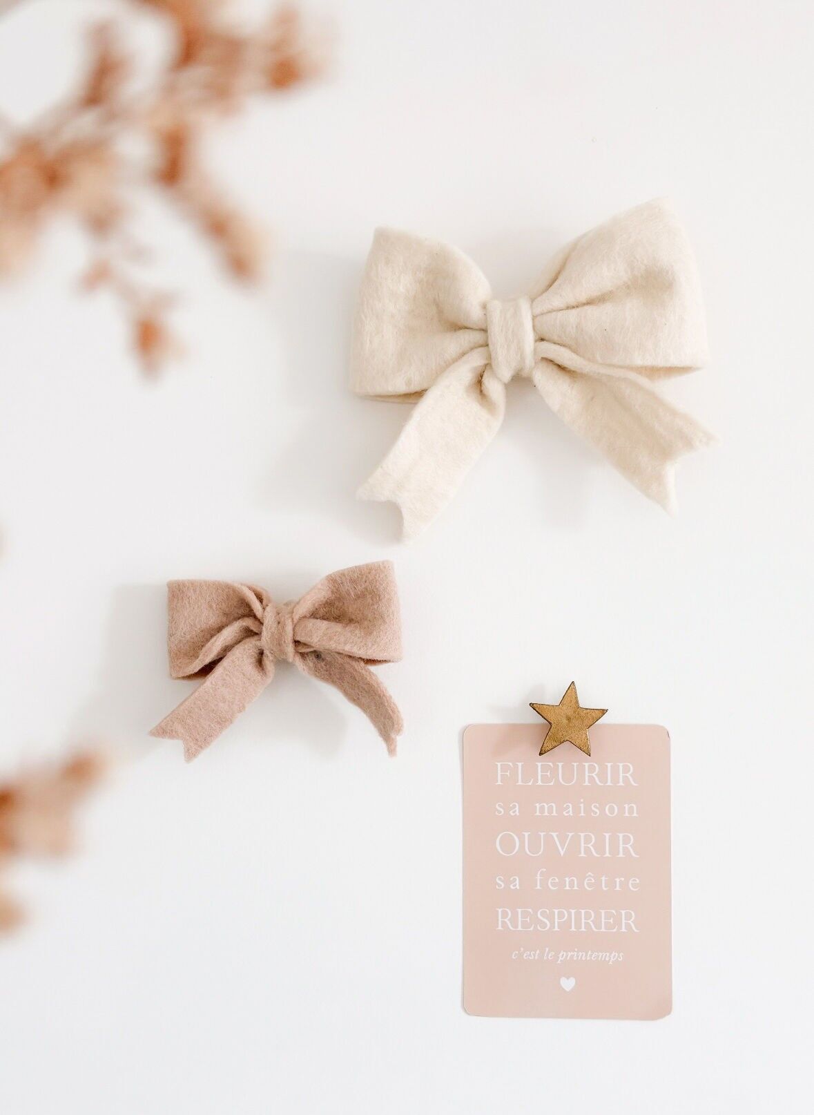 Dúo de nudos de pared de lana