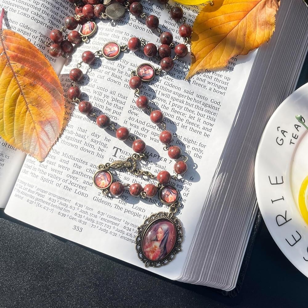 Rosario della Vergine Maria: rame antico e ossidiana naturale