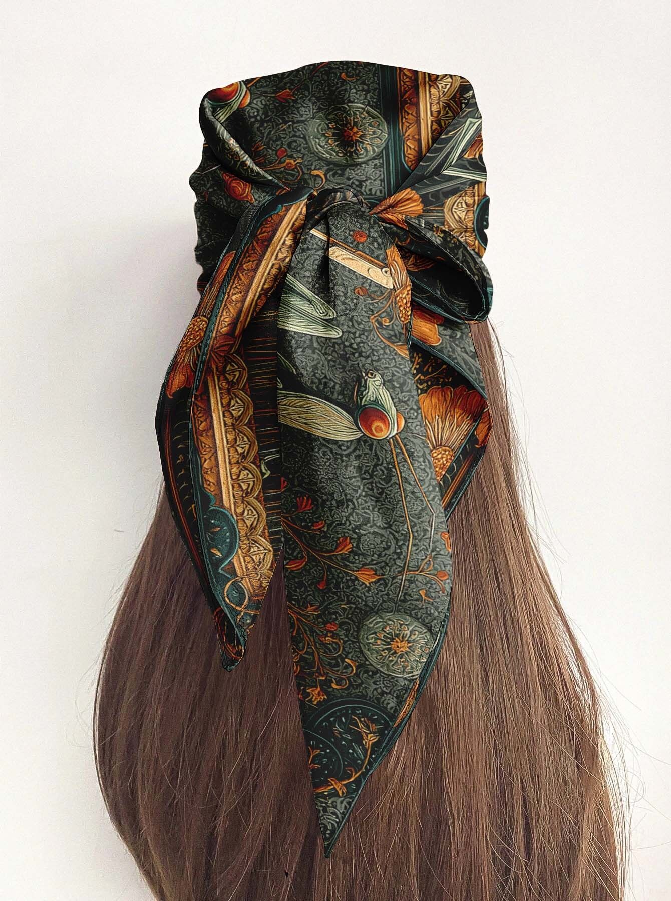 FOULARD IN SETA "THE MANTIS SERENADE"