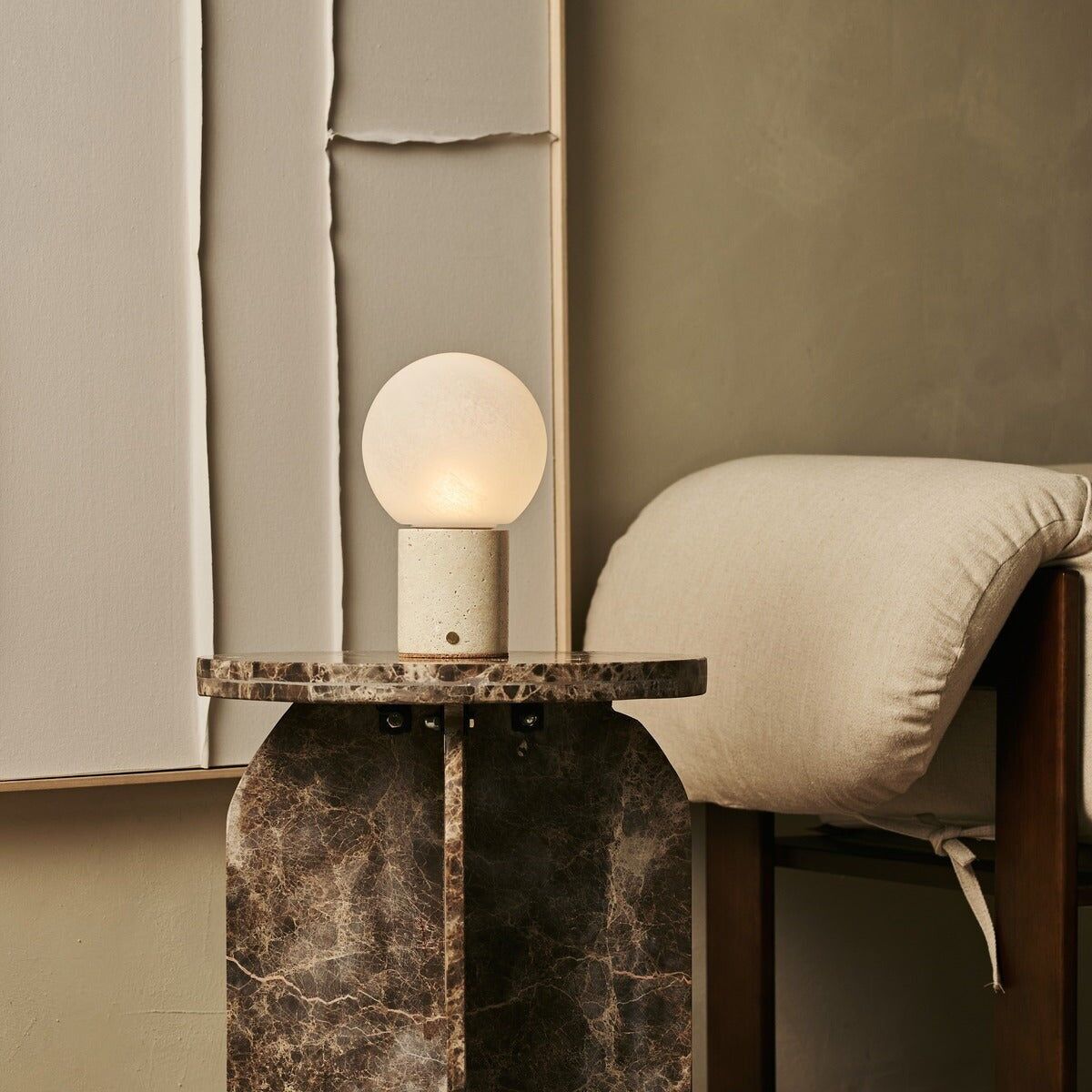 Metsu Beige / Travertino Classico – Klassische Travertin-Akku-Tischleuchte mit 3 Lichtfarben und Dimmfunktion