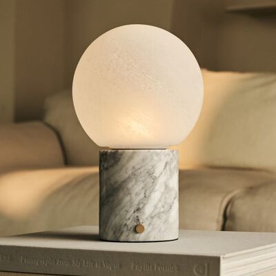 Metsu Blanc / Blanc Statuarietto – Lampe de table rechargeable classique en marbre avec 3 couleurs de lumière et fonction variateur