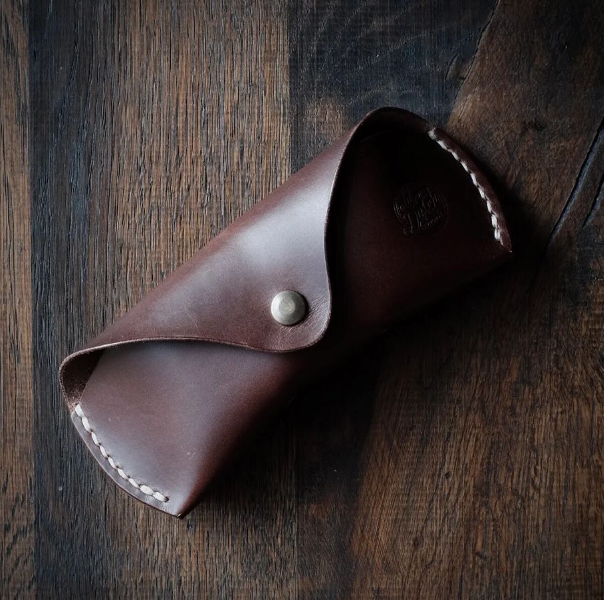 Étui à lunettes (marron foncé)