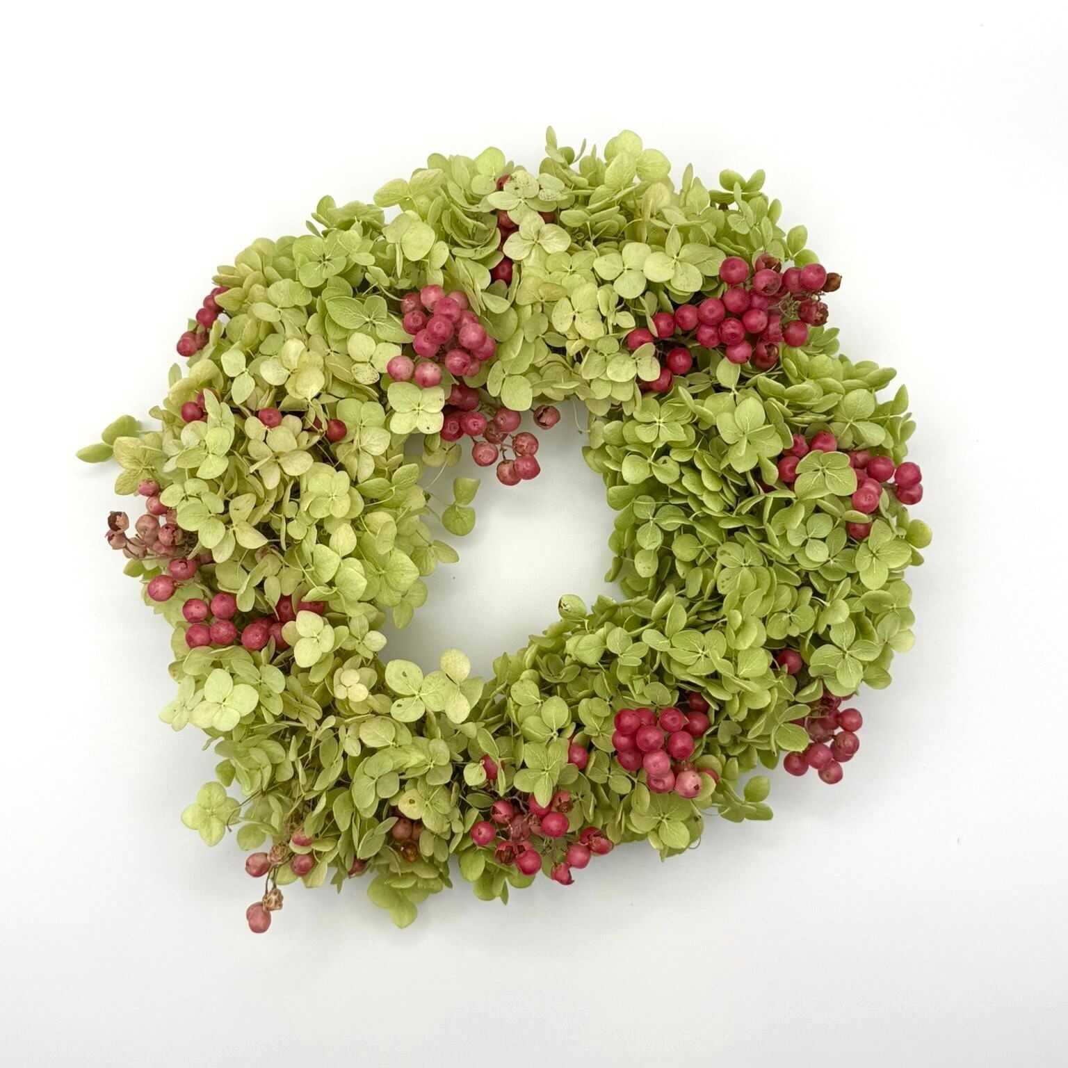 Ghirlanda di ortensie e bacche di pepe Ghirlanda di fiori secchi