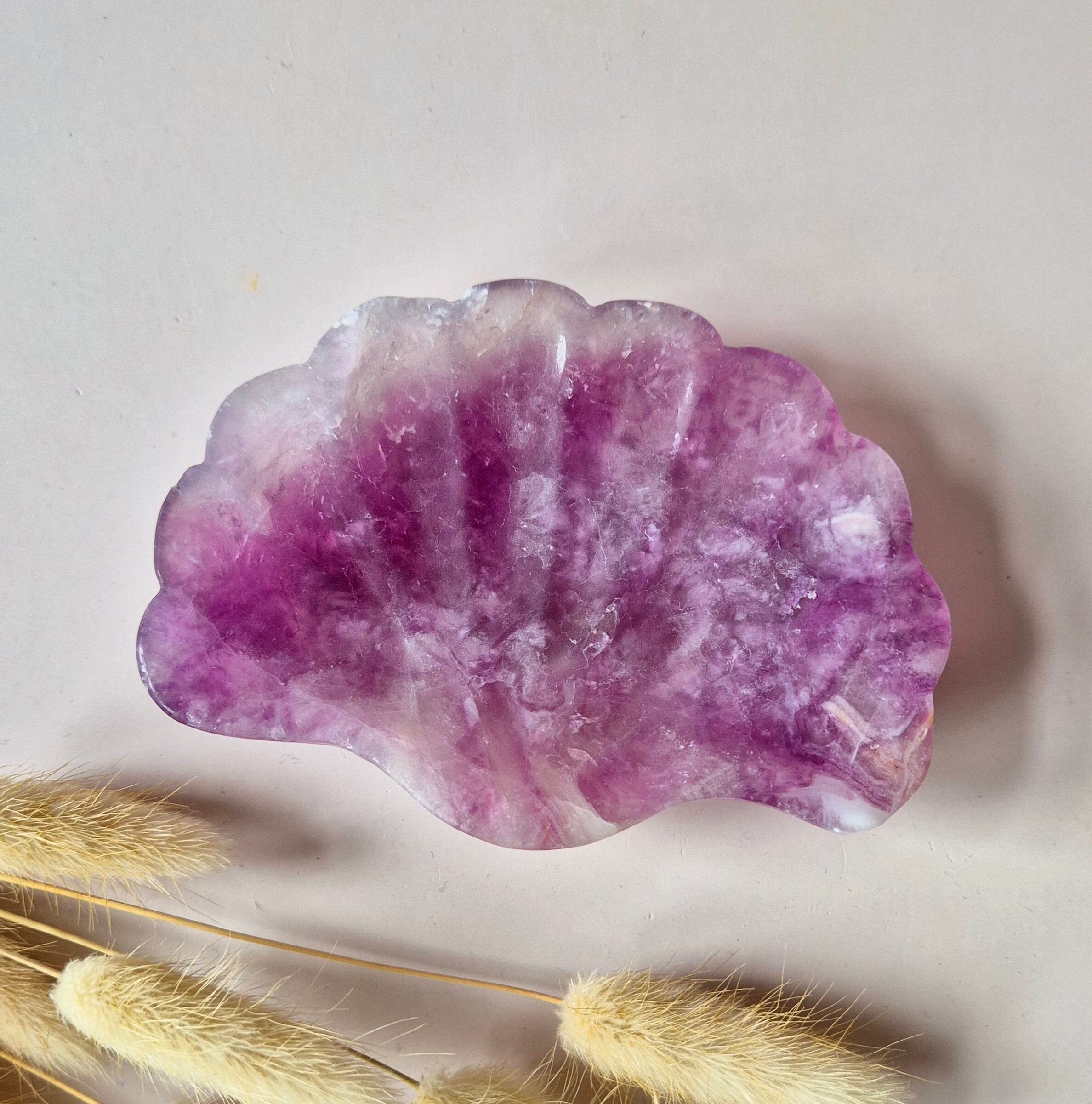 Ciotola di pietre preziose a forma di conchiglia n. 2 – Fluorite verde viola (11,5 cm | 308 gr)